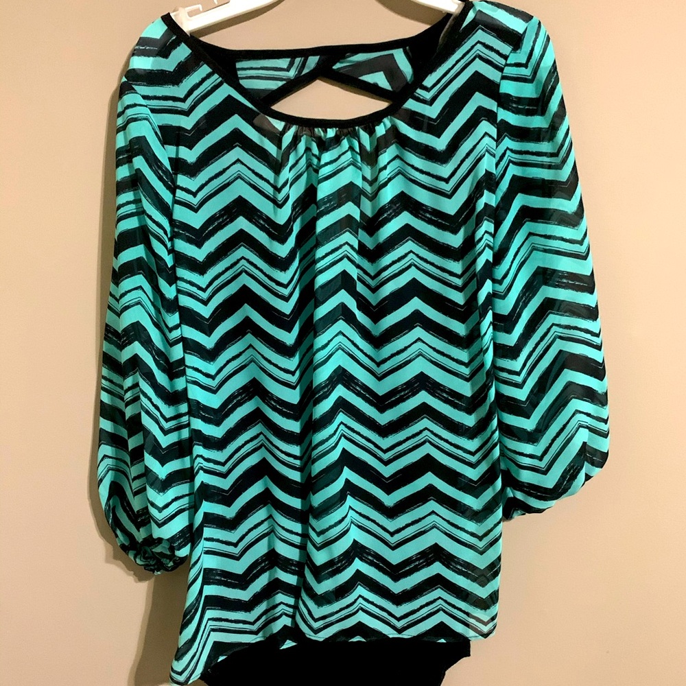 I.N. San Francisco Aztec Teal and black blouse